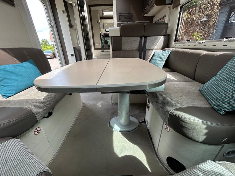 Chausson Welcome 530 For Sale, 5G Wi-Fi, Electric Bed, Solar, Diesel Heating, 