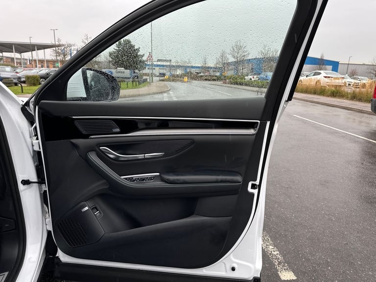 2025 BYD Seal U DM-i 5Dr Boost 1.5 PHEV Auto Estate Petrol Parallel PHEV Automatic