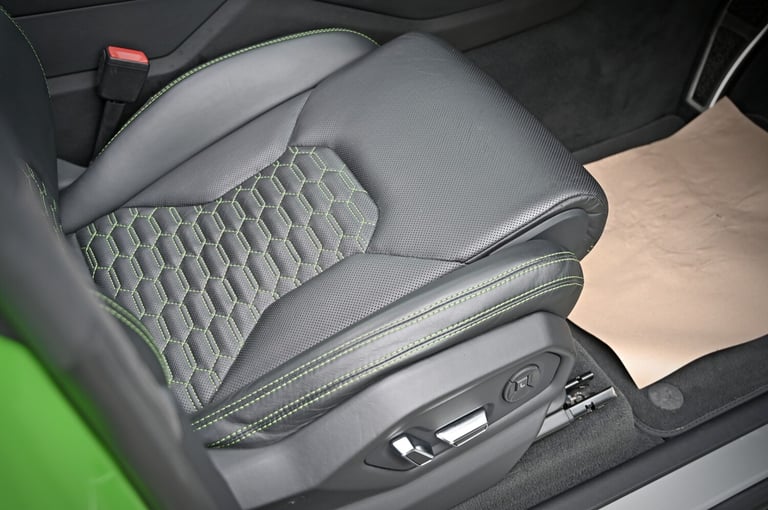 LAMBORGHINI URUS [URBAN NERO] 4.0T V8 BI-TURBO PETROL AUTO 4X4 2022 [71] GREEN