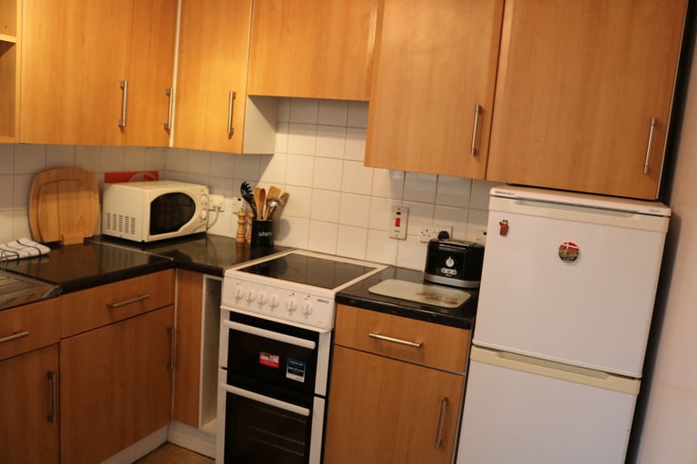 2-Bed Ground Floor Apartment – Fully Refurbished – Excellent Location (Off Dublin Road)