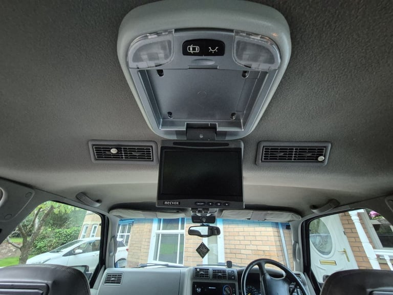 1999 Chevrolet Suburban for sale (Holden – rare Australian factory right hand drive model)