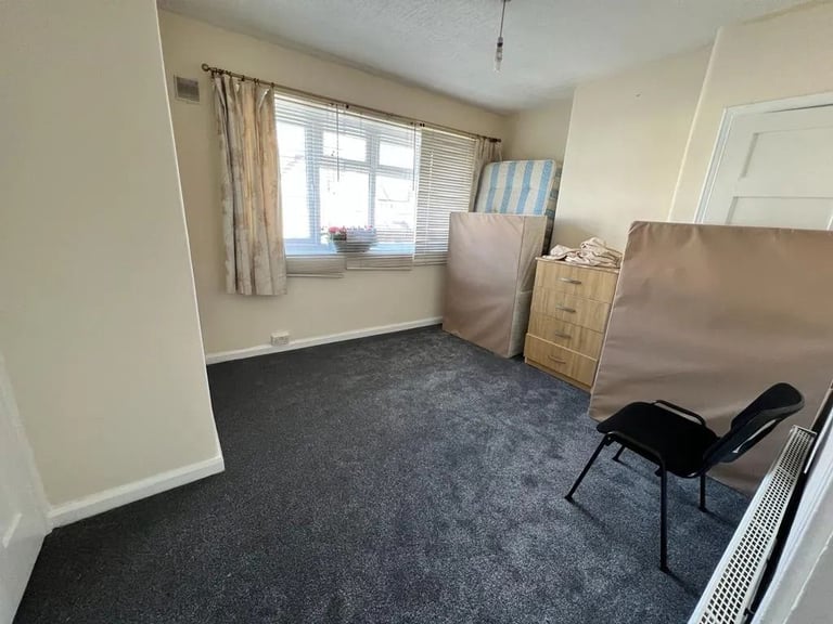image for Newly Refurbished 3 Bedroom Terraced House to Let in Eastham, E6 