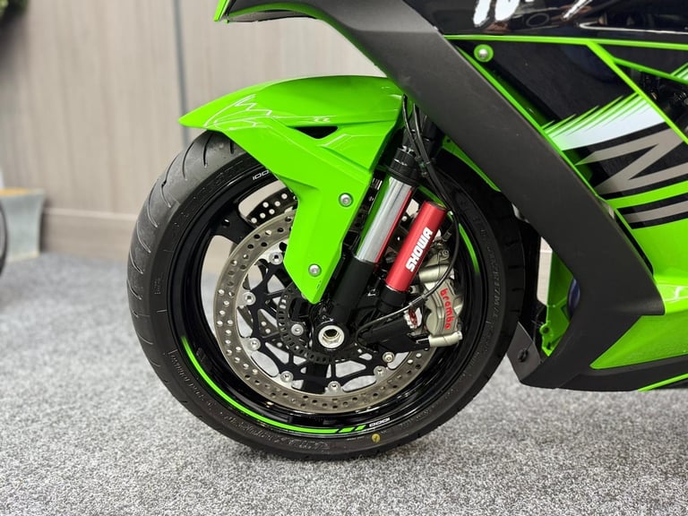 2016 16 Kawasaki Ninja ZX10R 1000 SGFA KRT Edition - SPARK EXHAUST - LOW MILES
