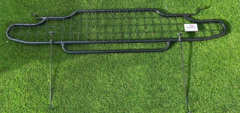 GUARDSMAN Jaguar F-Pace Dog Guard (fits 2016 model onwards) 