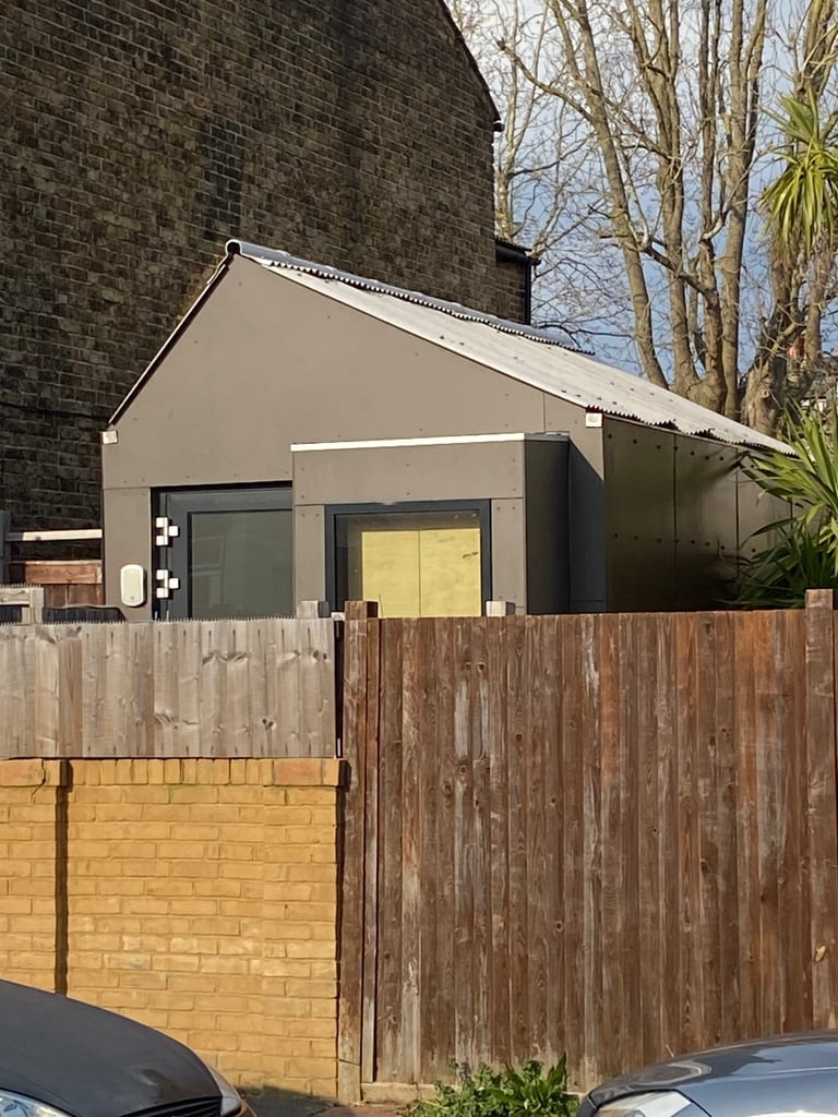 B1 Office / Artist’s Studio / Workshop Birkbeck nr Penge Crystal Palace Norwood