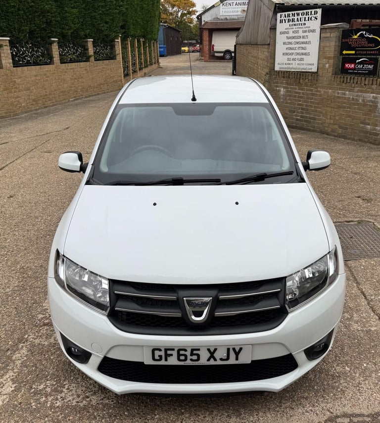 2015 Dacia Sandero 1.5 Dci Laureate Hatchback HATCHBACK Diesel Manual