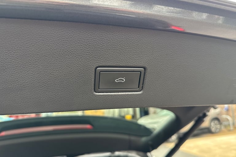 2021 Volkswagen T-Roc 97294 Hatchback Petrol Automatic