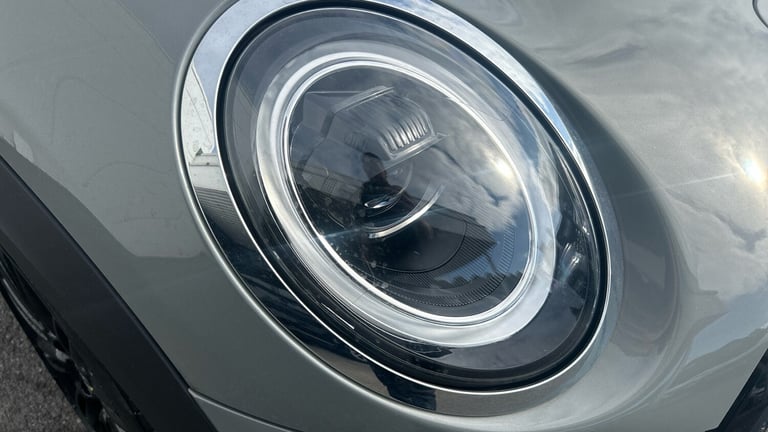 2022 MINI Hatch 135kW Cooper S Level 2 33kWh 3dr Auto Electric Hatchback Hatchback Electric Autom...