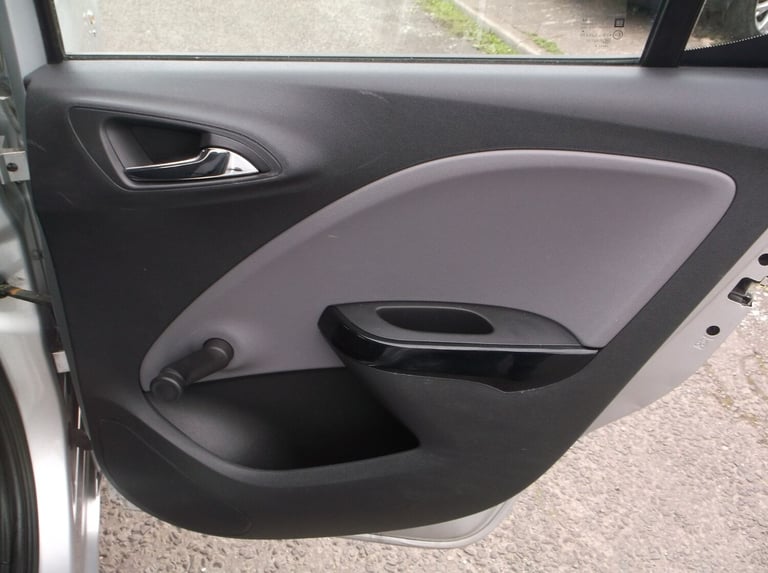 2017 Vauxhall Corsa 1.4 ecoFLEX SE 5dr HATCHBACK Petrol Manual