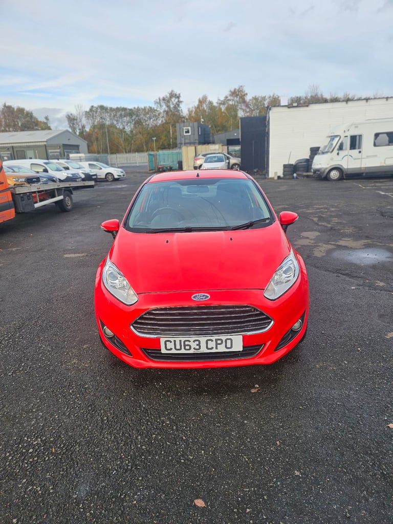 Ford, FIESTA, Hatchback, 2013, Manual, 1241 (cc), 5 doors