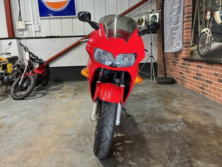 Honda VFR 800 - For sale in Chesterfield