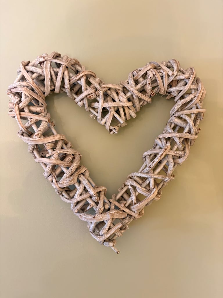image for Next white wicker heart