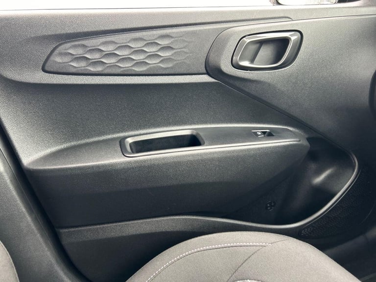 2024 Hyundai i10 1.0 Premium Hatchback 5dr Petrol Auto Euro 6 (s/s) (63 ps) Hatchback PETROL Auto...