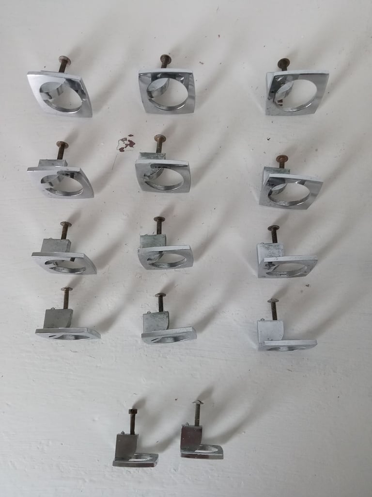 1970's Vintage Wardrobe Door Handles/knobs/Fitting