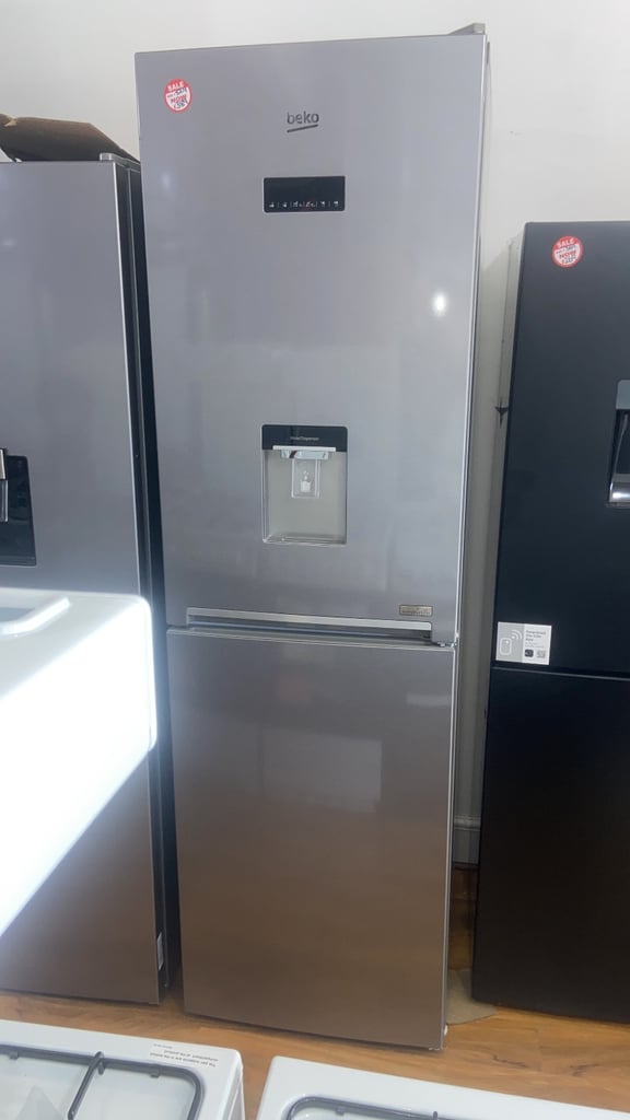 😎Best Prices In The City😎New Ex Display Fridge Freezer - American / Under Counter  / integrated 