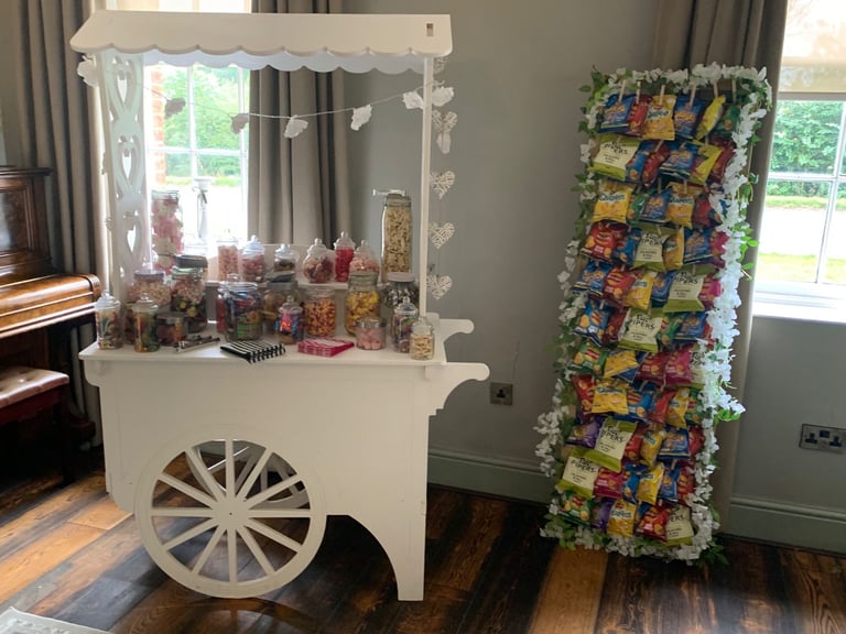 Sweet cart and crisps rack