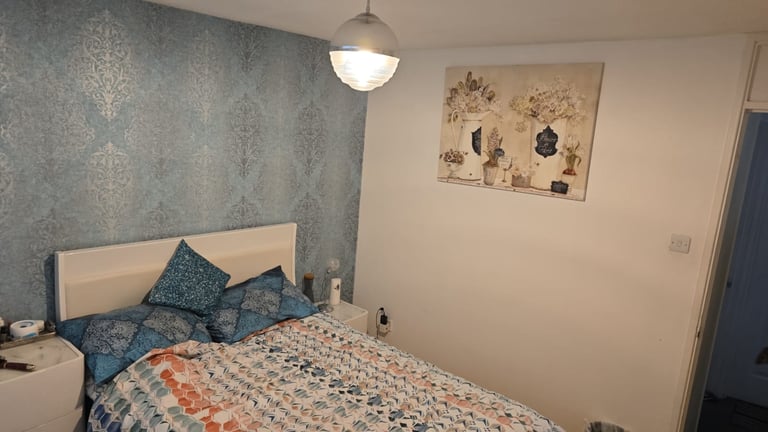 Spacious & Cosy Double Room For Rent AT MK13 7NU