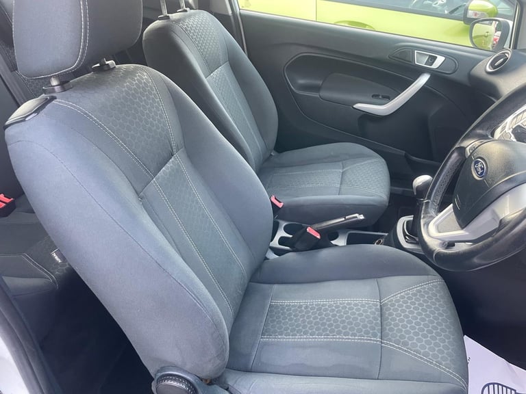FORD FIESTA 1.2 ZETEC 12 REG WHITE 3 DOOR MOT FEBRUARY 24TH 2026 TAX £165 LOW INSURANCE 50+MPG