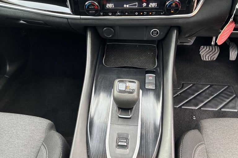2021 Nissan Qashqai 1.3 DiG-T MH 158 N-Connecta 5dr Xtronic HATCHBACK PETROL Automatic