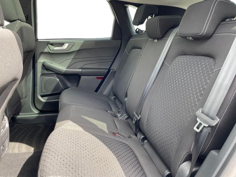  Ford Kuga 2.5 Duratec 14.4kwh Titanium Suv 5dr Petrol Plug In Hybrid CVT Euro