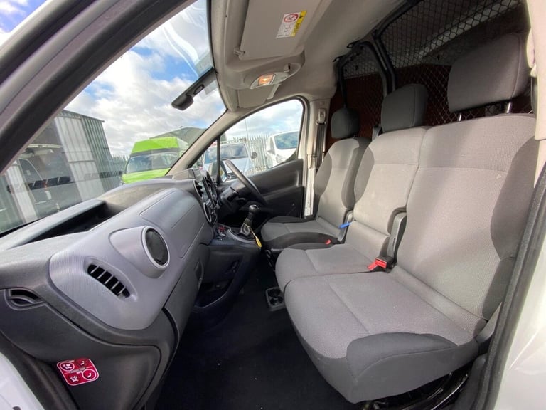 2018 Peugeot Partner 850 1.6 BlueHDi 100 Professional Van ATV PANEL VAN DIESEL Manual