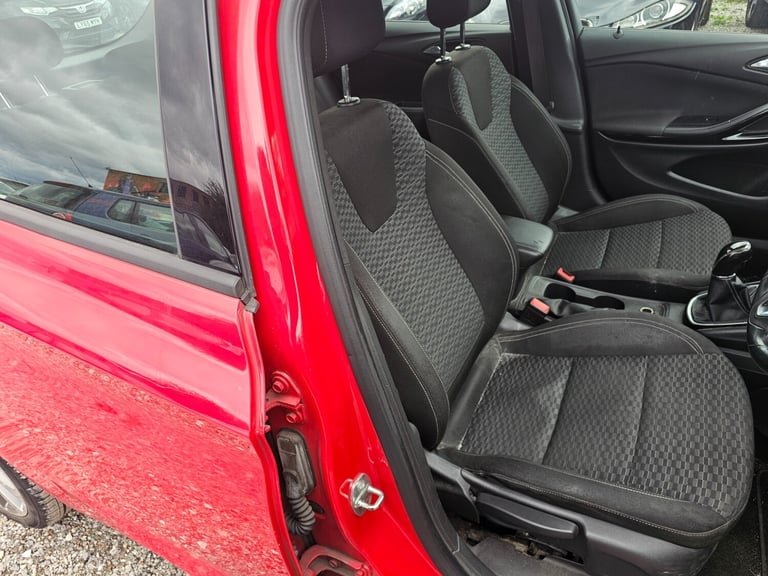 2016 Vauxhall Astra 1.6 CDTi 16V 136 SRi Nav 5dr HATCHBACK Diesel Manual