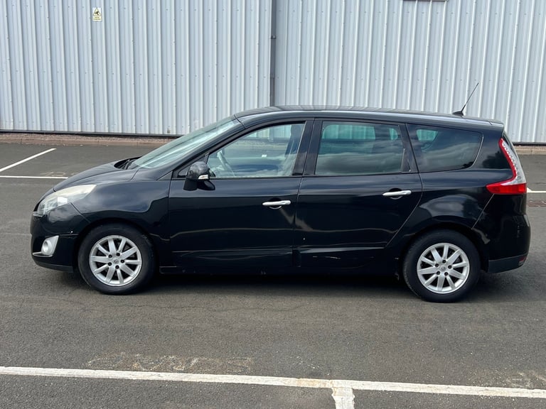 2010 Renault Grand Scenic 1.9 dCi Privilege TomTom 5dr MPV Diesel Manual