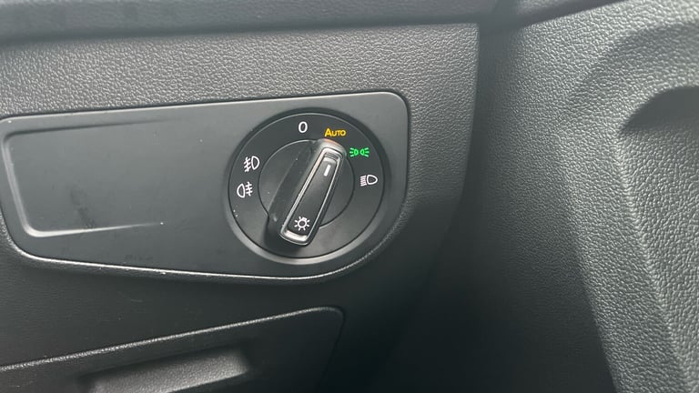 2018 Volkswagen Tiguan 2.0 TDI 150 SEL 5dr DSG SUV Diesel Automatic