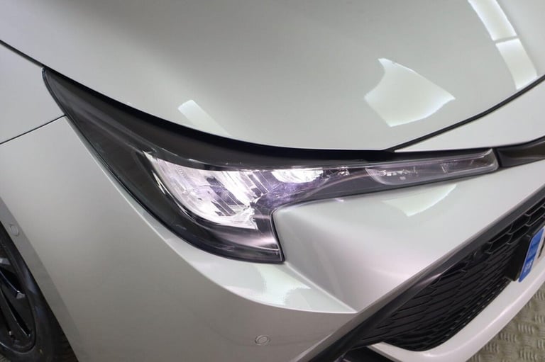2020 Toyota Corolla 2.0 VVT-h Design Touring Sports CVT Euro 6 (s/s) 5dr Estate PETROL/ELECTRIC A...