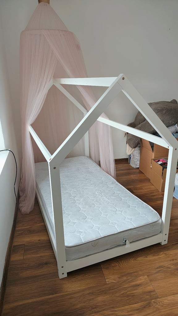 image for Single House bed