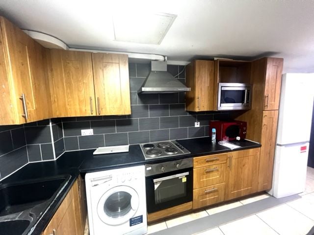 1 bedroom in 4A, The Imtiaz Malik Building, Great Horton Road, Bradford