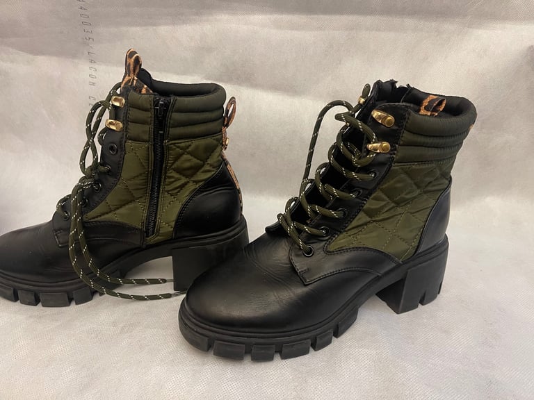 River Island boots size 6