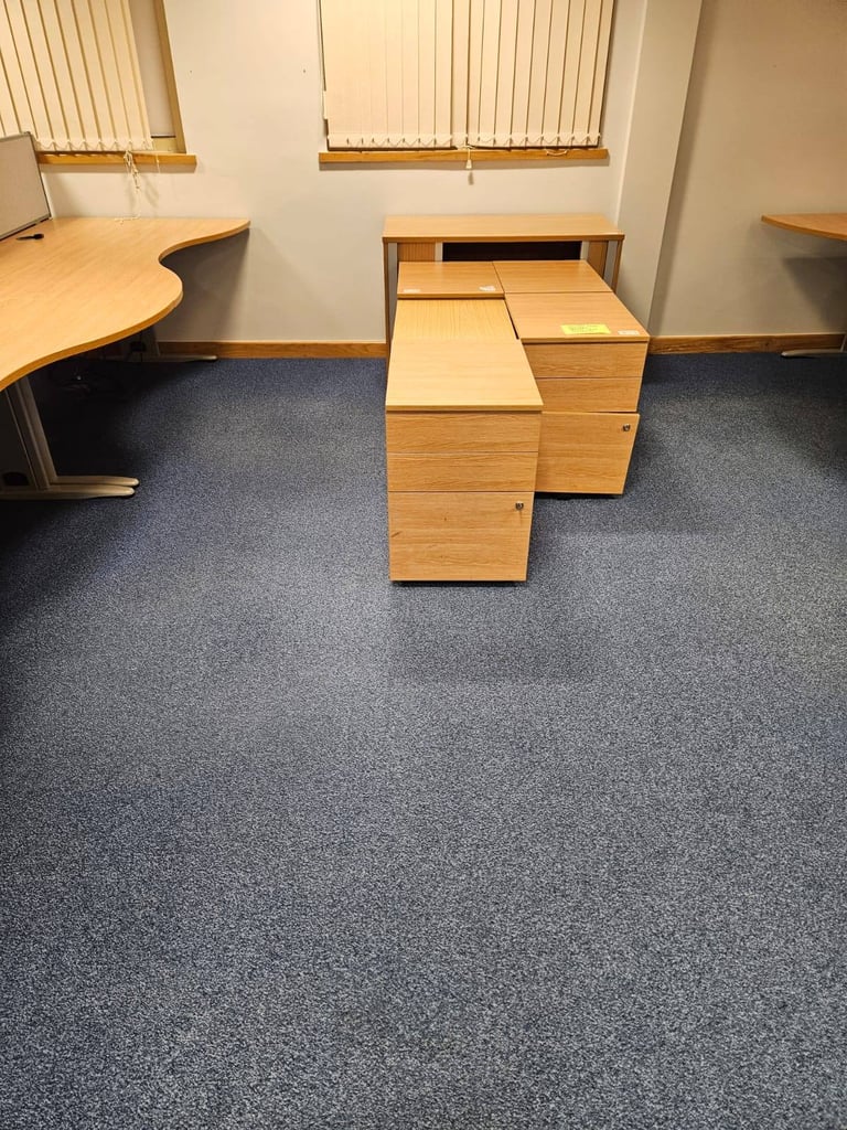 JOBLOT Office Furniture SURPLUS STOCK For Sale Over 100 Desks/Chairs/Cabinets/Cupboards 14