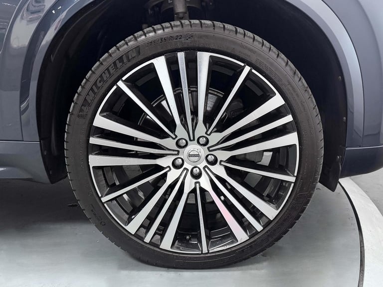 2021 Volvo XC90 recharge-inscription-pro T8 AWD (390 hp) Auto ESTATE Petrol/Electric Hybrid Autom...