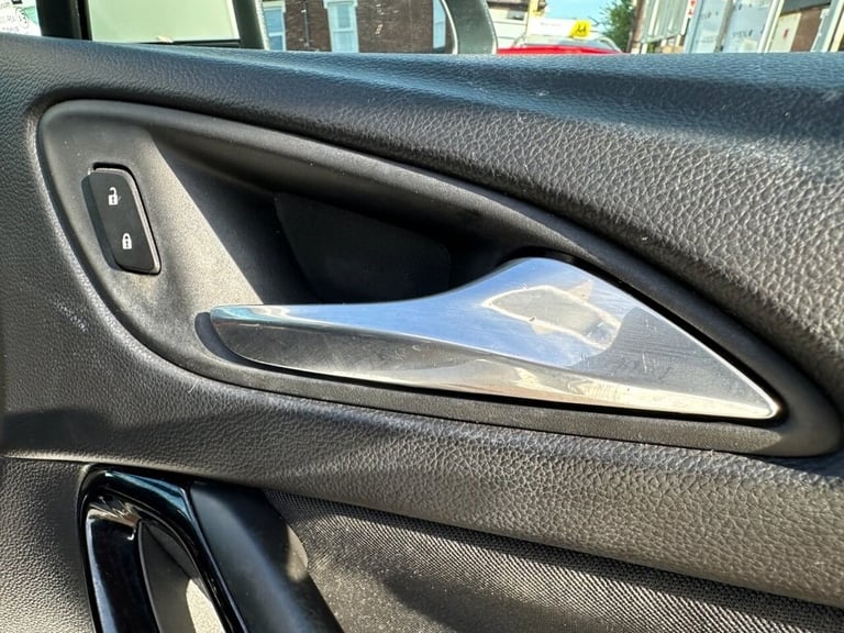 2018 Vauxhall Astra 1.0i Turbo ecoTEC SRi Hatchback 5dr Petrol Manual Euro 6 (s/s) (105 ps) Hatch...