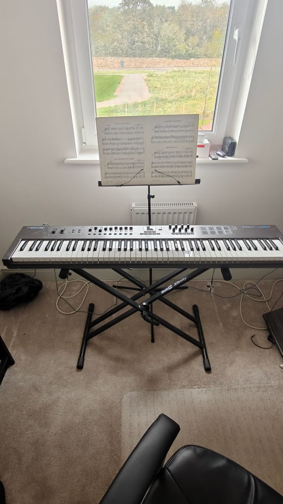 Nektar LX88+ Impact MIDI keyboard & stand