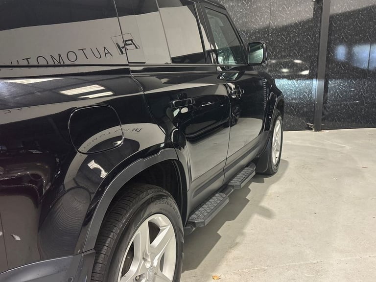2023 Land Rover Defender 3.0 D250 MHEV SE Hard Top SUV 5dr Diesel Auto 4WD MWB Euro 6 (s/s) (250 ...