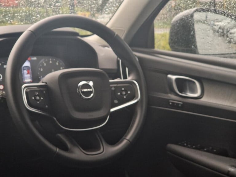 2022 Volvo XC40 2.0 B4 MHEV Inscription Pro SUV 5dr Petrol Hybrid DCT Auto AWD Euro 6 (s/s) ESTAT...