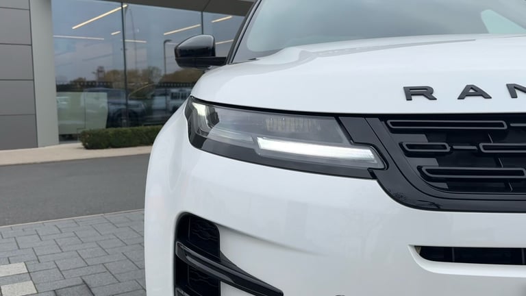 2025 Land Rover Range Rover Evoque 2.0 D200 Dynamic SE 5dr Auto Diesel Hatchback Hatchback Diesel...