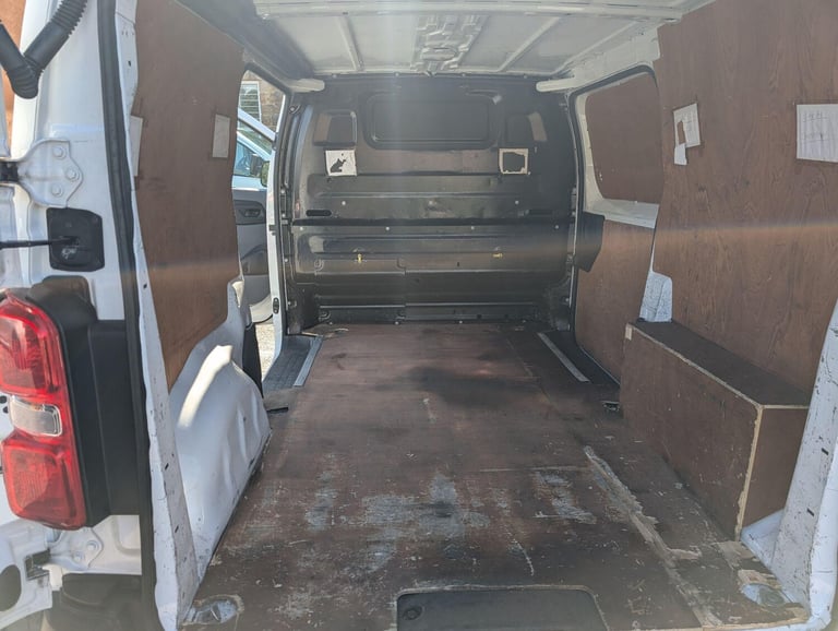 2021 Peugeot Expert 1.5 BlueHDi 1000 Professional Standard Panel Van MWB Euro 6 (s/s) 6dr PANEL V...