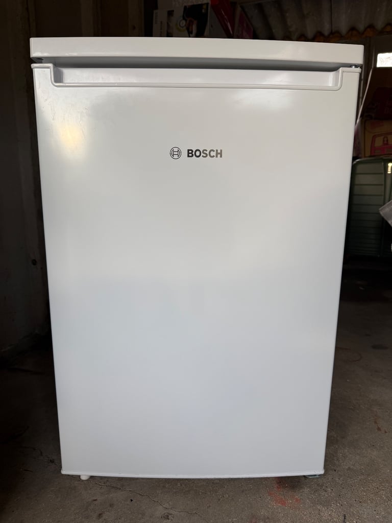 BOSCH Series 2 KTR15NWEAG Undercounter Fridge - White
