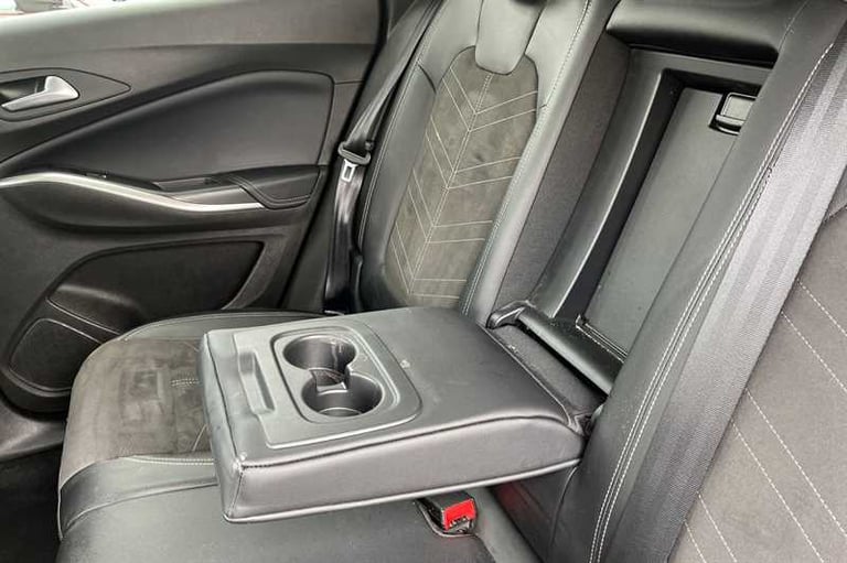 2022 Vauxhall Grandland 1.2 Turbo Ultimate SUV 5dr Petrol Manual Euro 6 (s/s) (130 ps) SUV Petrol...