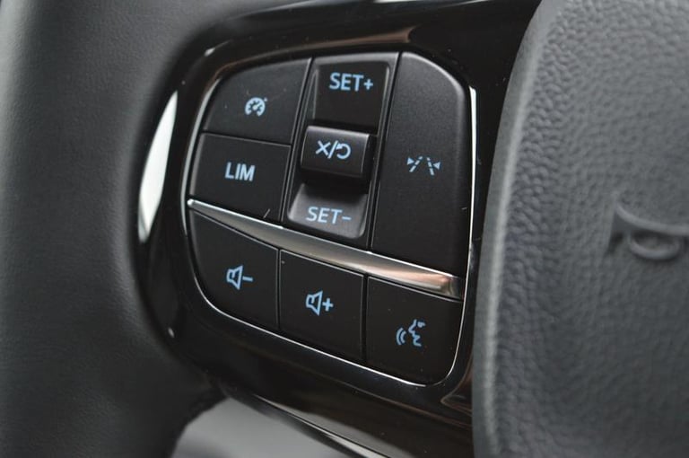 2025 Ford Transit Custom 2.0 EcoBlue 150ps H1 Van Limited PANEL VAN DIESEL Manual