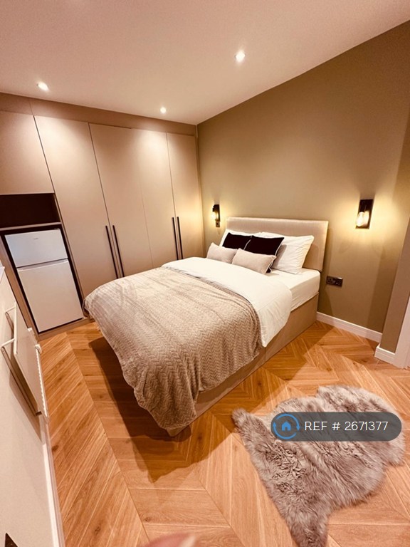 image for 1 bedroom in Harvest Road, Feltham, TW13 (#2671377)