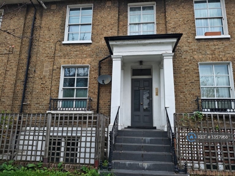 1 bedroom flat in Islington, London, N7 (1 bed) (#1357968)