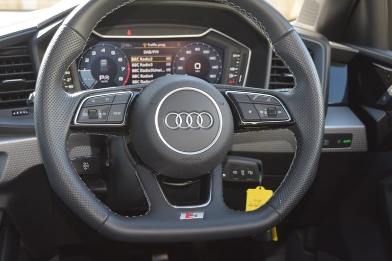  Audi A1 Sportback 1.0 Tfsi 30 Black Edition Sportback S Tronic Petrol