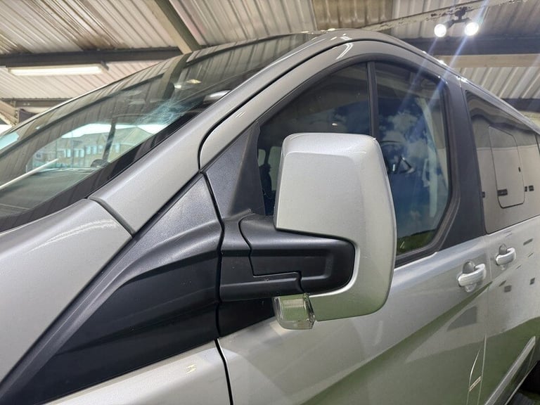 2020 Ford Tourneo Custom 2.0 320 EcoBlue Titanium Minibus Double Cab 5dr Diesel Auto L2 Euro 6 (s...