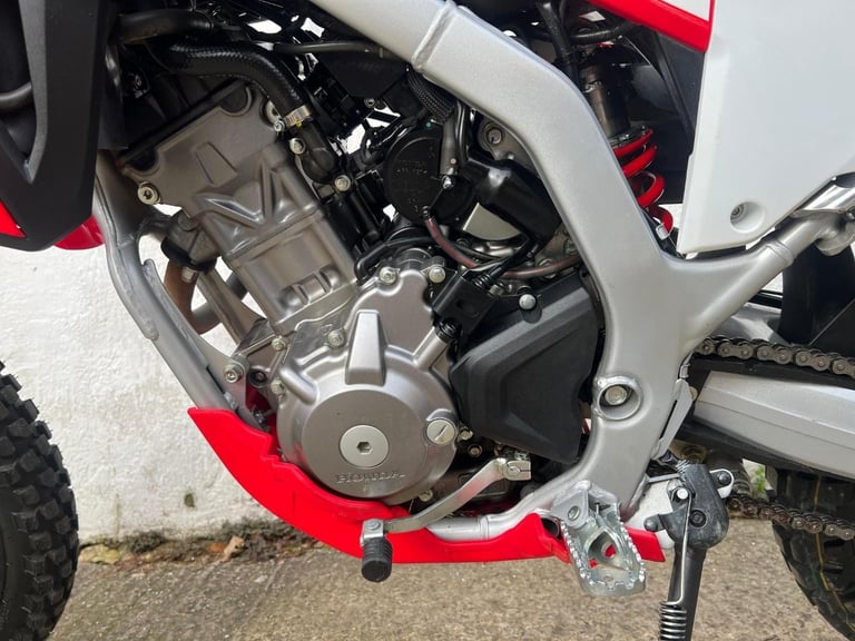 HONDA CRF300LA-P ONLY 649 MILES 2023