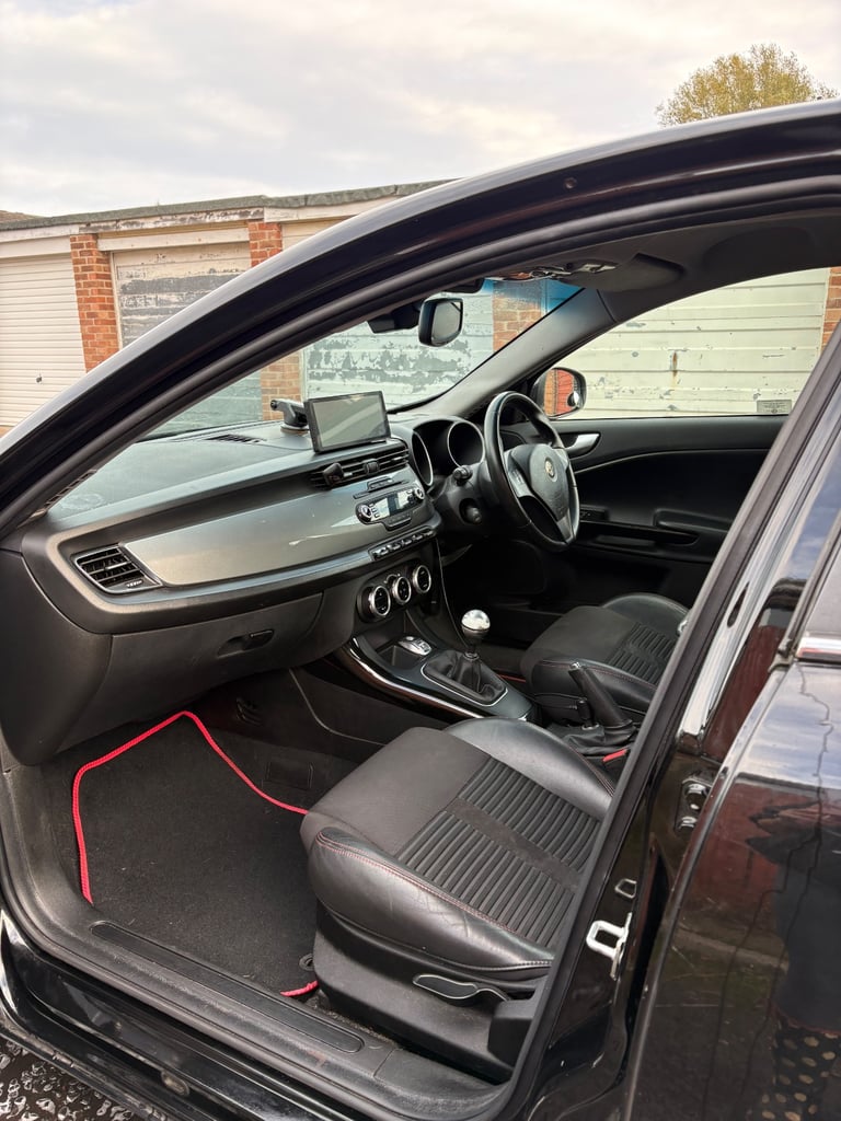 Alfa Romeo, GIULIETTA, Hatchback, 2013, Manual, 1598 (cc), 5 doors