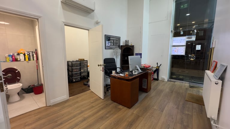 Shop with E-Class Use – Prime Cromwell Road Location
